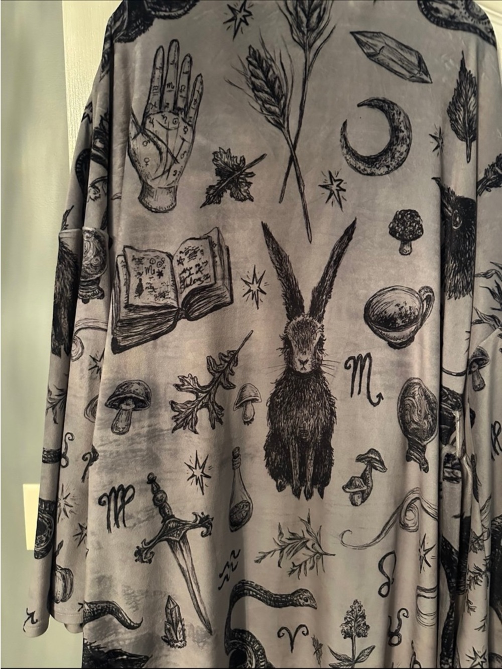 Brett Manning Art Witchy Musings Robe - Picture 4 of 11